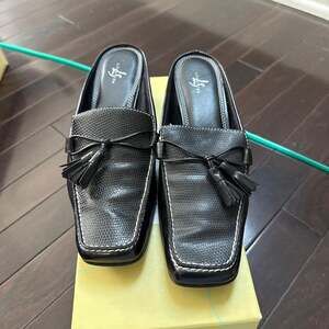 LifeStride Journal Mule Loafer with Tassel Detail with Box 7